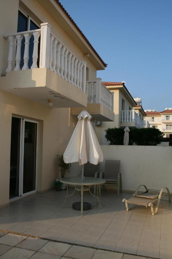 Villaer Nissi